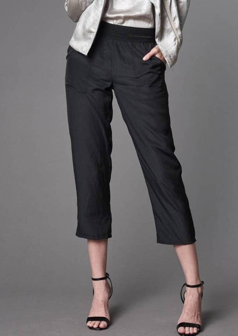 Lola & Sophie Cropped Pull-On Pant Black XL NWT Capri Minimalist Basics Office